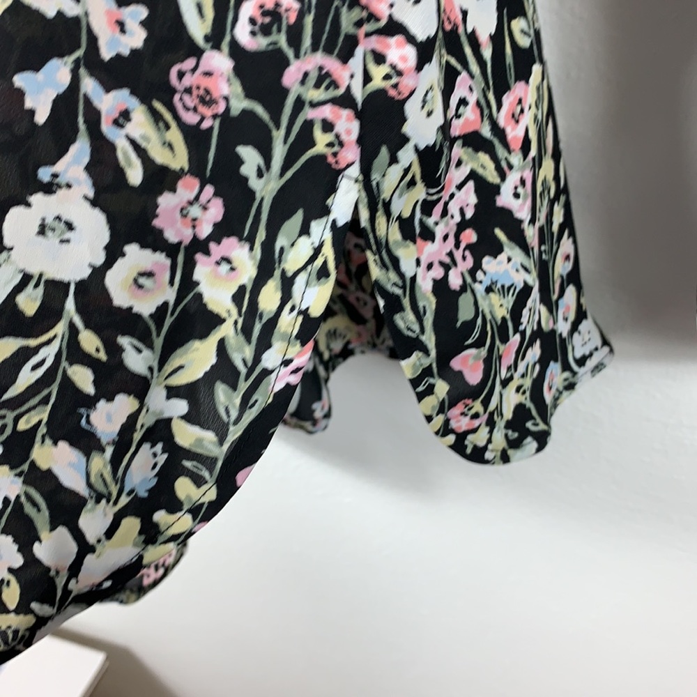 Lauren Conrad Top Floral XS - Picture 13 of 16